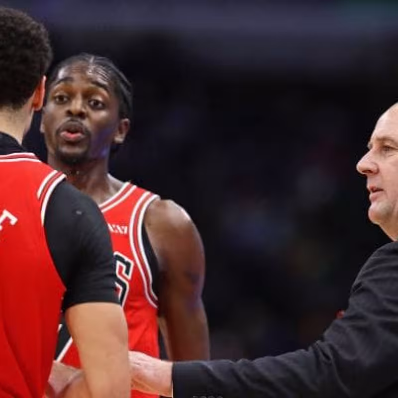 Los Bulls amenazaron con boicotear el entrenamiento de su nuevo entrenador