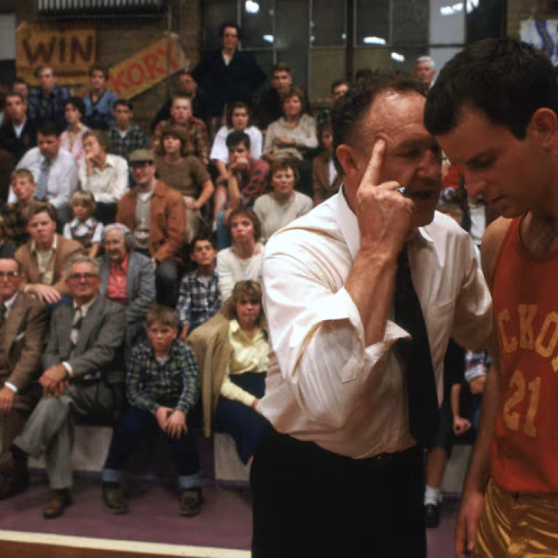Escena de la película Hoosiers, protagonizada por Gene Hackman.