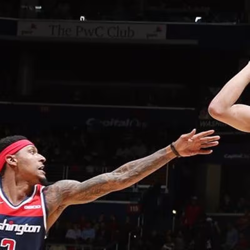 Los Nuggets superan a los Wizards y van a por el primer puesto de la Conferencia Oeste
