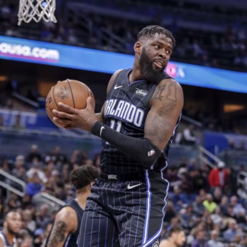 Denver Nuggets ficha a James Ennis por diez días