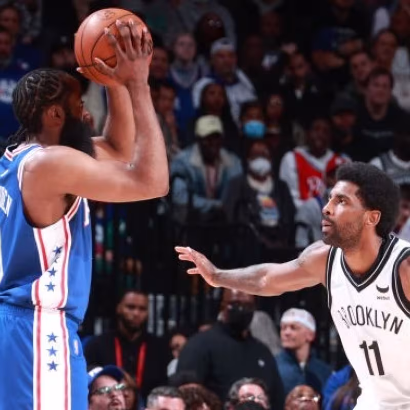 James Harden se coloca tercero en la lista de máximos triplistas de la historia de la NBA
