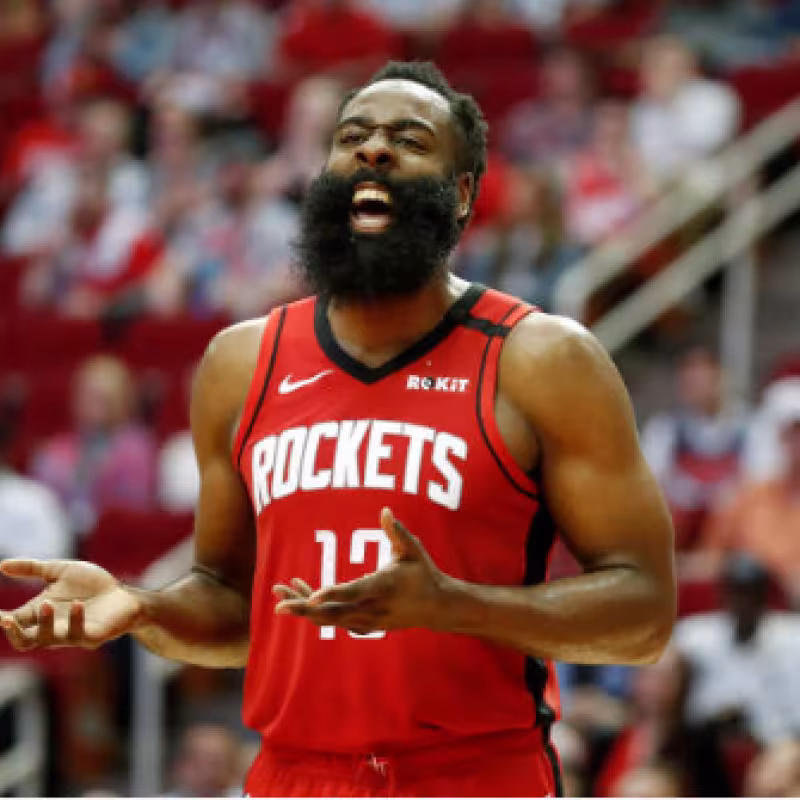 James Harden, escaso tirador de media distancia. Foto: gettyimages