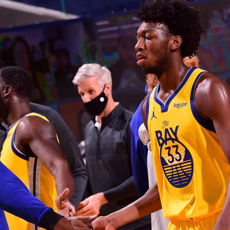 Los planes de los Warriors con James Wiseman tras la próxima renovación de Kevon Looney