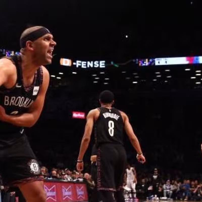 Vídeo: La acción del partido entre Phila y Brooklyn en la que acabaron expulsados Dudley y Butler