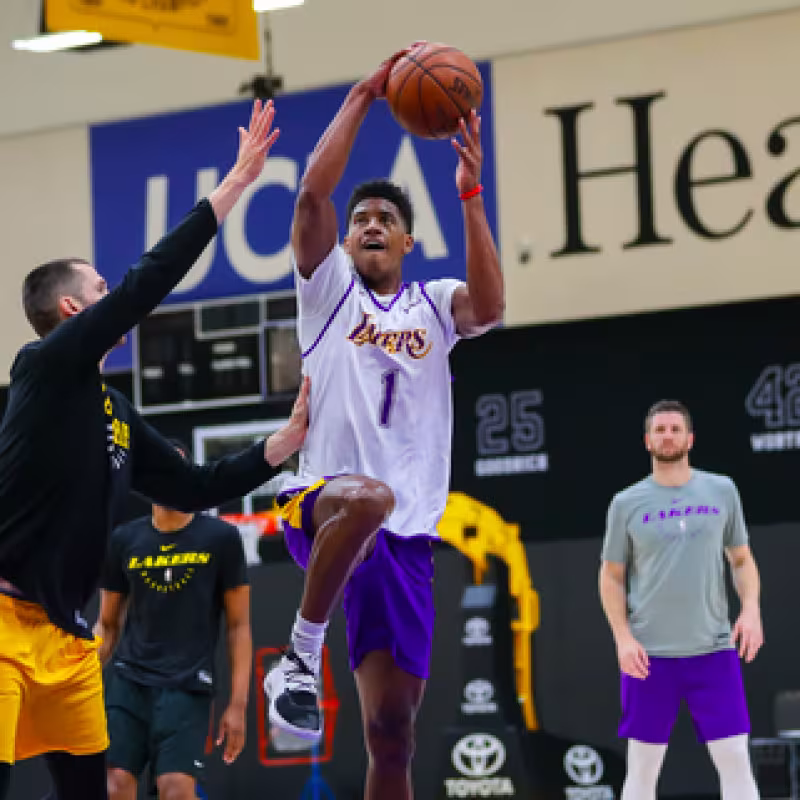 Jarrett Culver, entrenando con los Lakers.