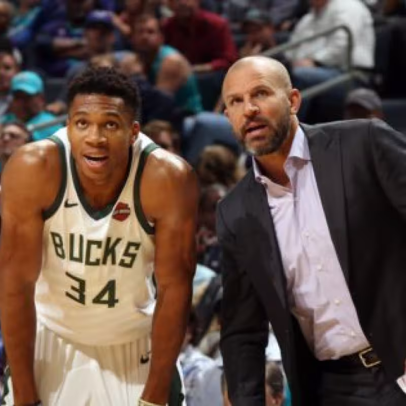 Jason Kidd y Giannis Antetokounmpo mantienen una gran relación.