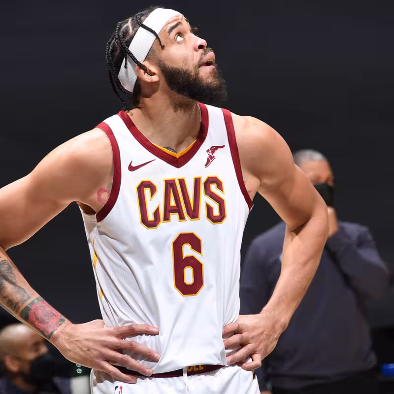 JaVale McGee ficha por Phoenix Suns