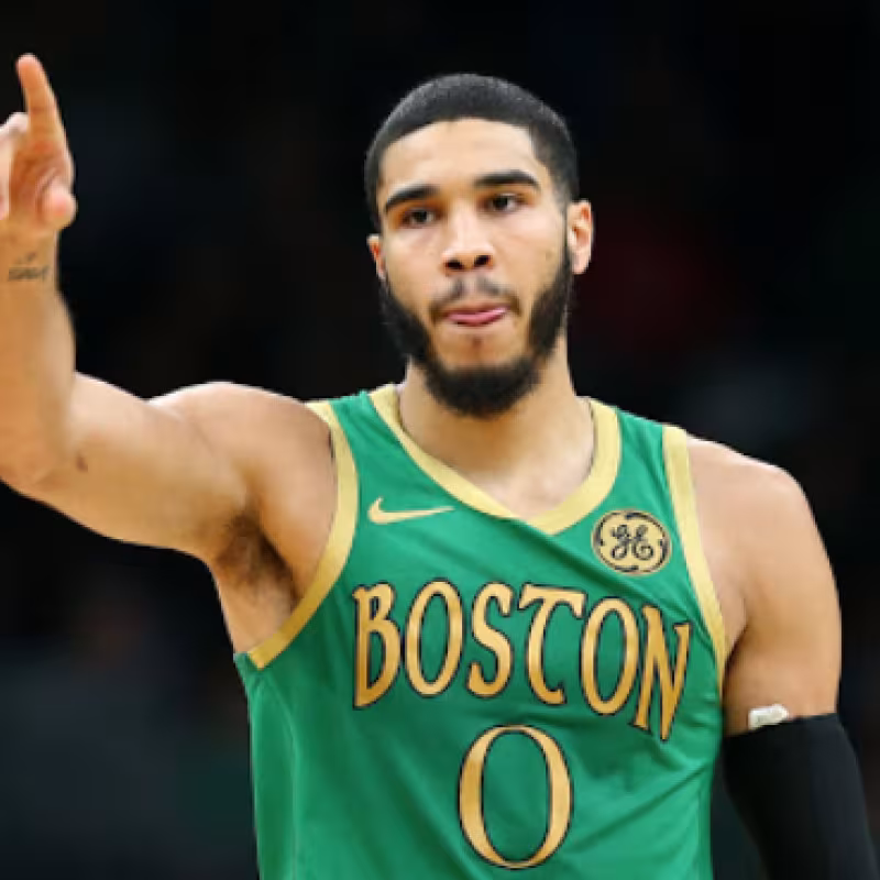 Jayson Tatum, el líder de Boston Celtics, señala el camino "Foto: NBA.com"