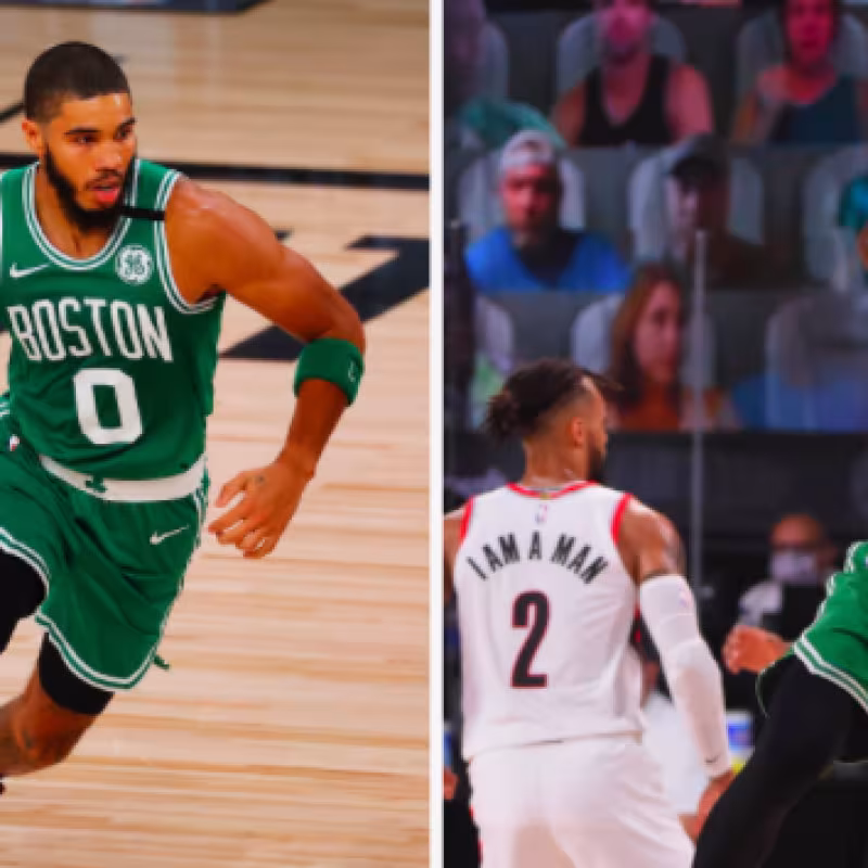 Jayson Tatum y Jaylen Brown conversan en un partido de esta temporada