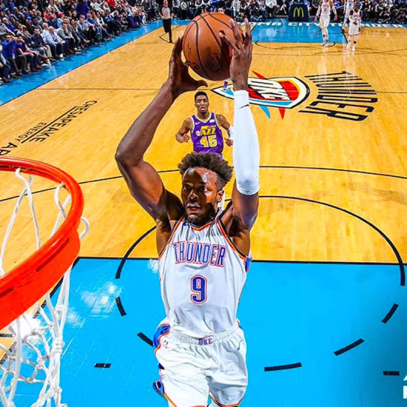 Los Thunder lideran la Conferencia Oeste tras ganar a los Jazz de Ricky Rubio