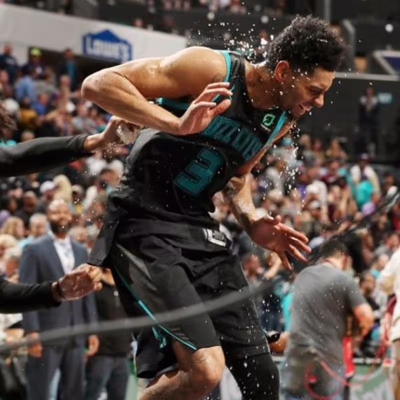 Jeremy Lamb repite el Game Winner contra Toronto y le da esperanzas a los Hornets
