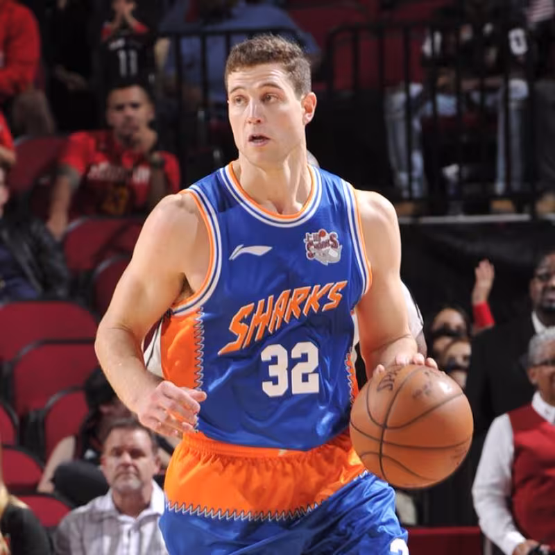 ¡Jimmer Fredette metió 75 puntos en un partido de la liga de China!