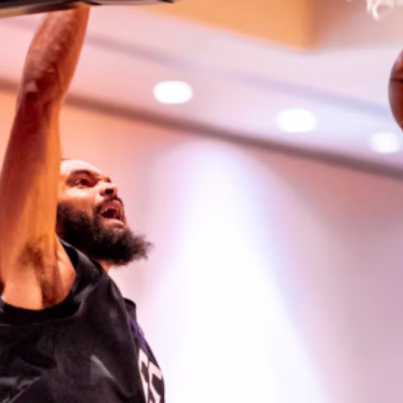 Joakim Noah, entrenando con los Clippers en Orlando.