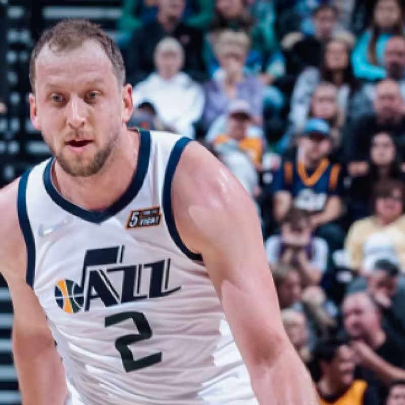 Los Jazz confirman su recuperación con una importante victoria ante los Raptors
