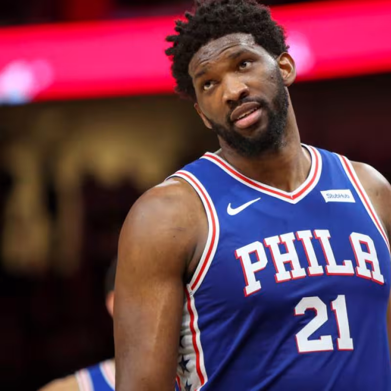Joel Embiid critica a compañeros y habla con chulería. Foto: gettyimages