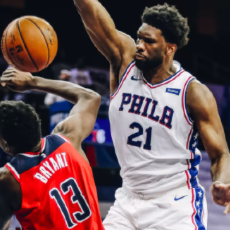 Joel Embiid fue el mejor de los Sixers la pasada madrugada.