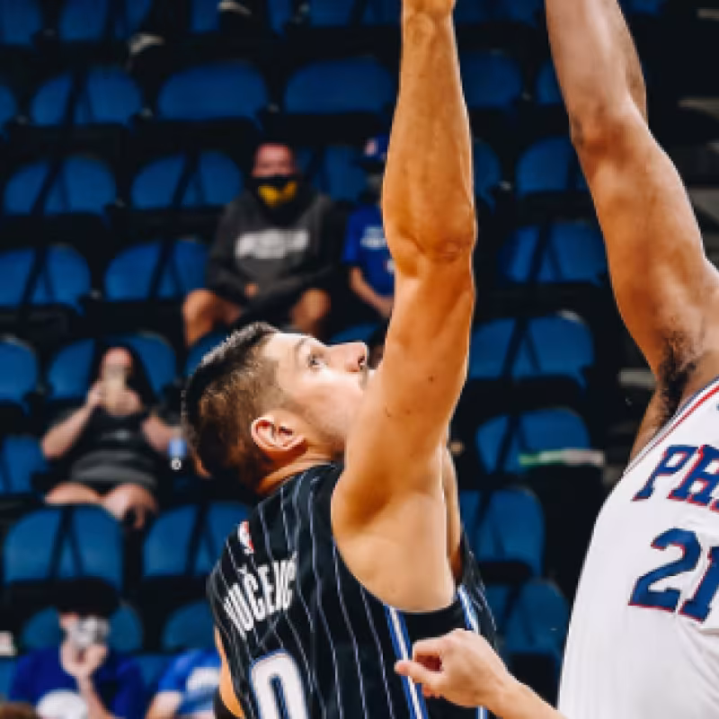 Ya no quedan invictos en la NBA: Los Sixers acaban con la racha de los Magic