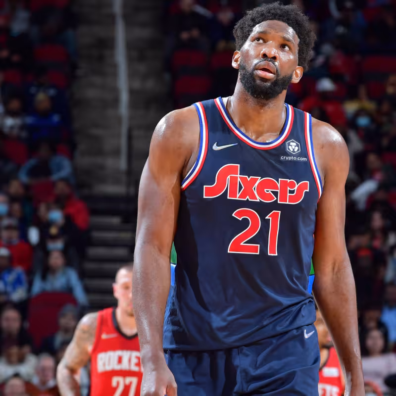 Los Sixers no saben si podrán contar con Joel Embiid para el tercer partido ante los Heat