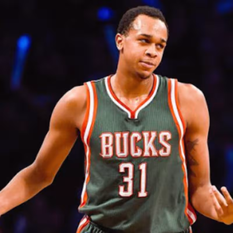 John Henson firma con New York Knicks