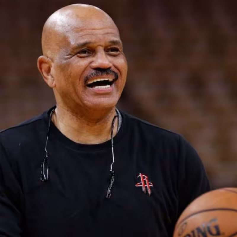 John Lucas, cerca de convertirse en el segundo entrenador de Houston Rockets