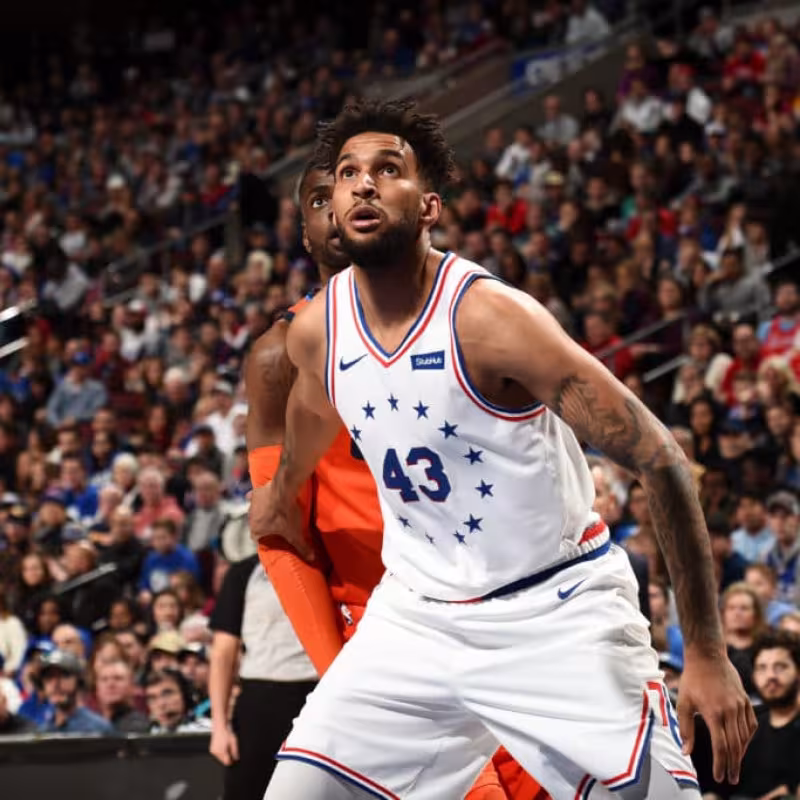 Jonah Bolden probará diez días con los Suns