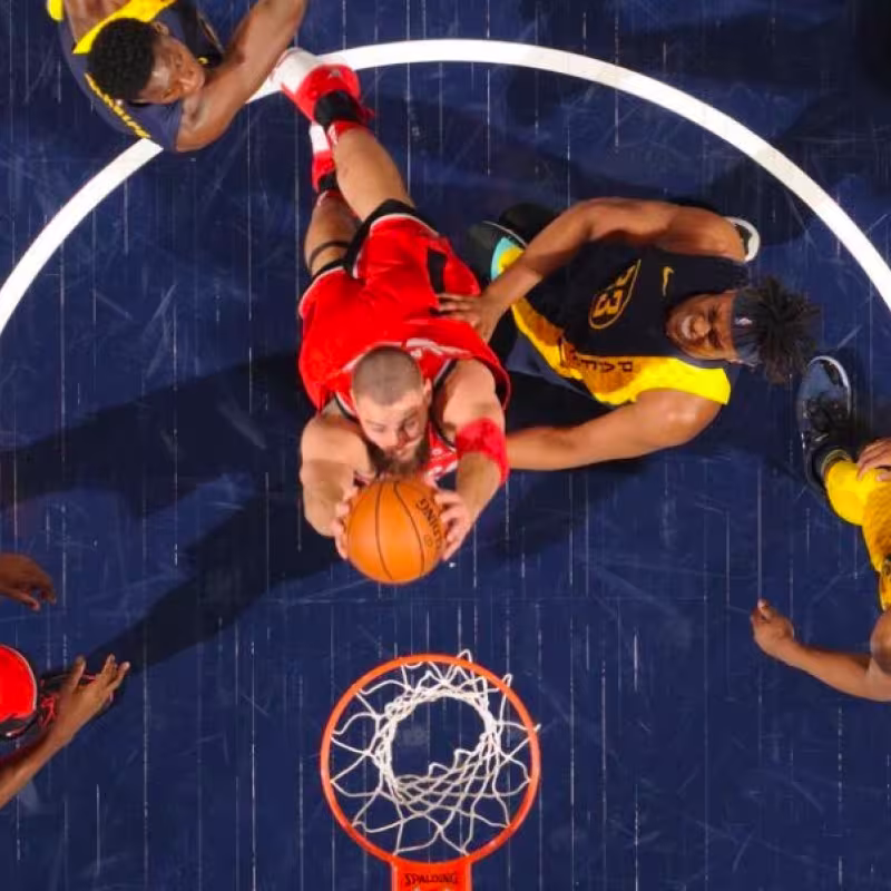 Jonas Valanciunas estará al menos cuatro semanas de baja