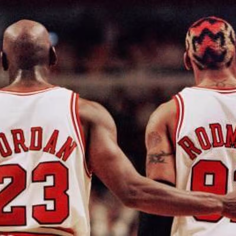 Jordan y Rodman, durante un partido de los Bulls. Foto: nba.com