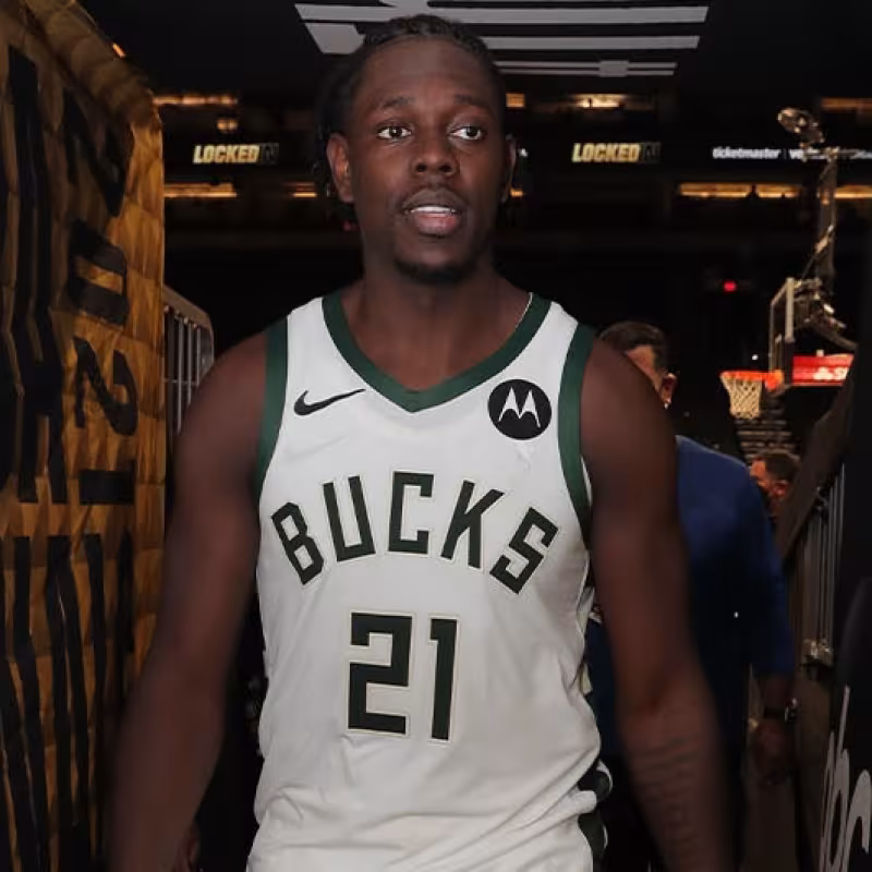 Khris Middleton, sobre Jrue Holiday: "Es uno de los bases más difíciles a los que te puedes enfrentar"