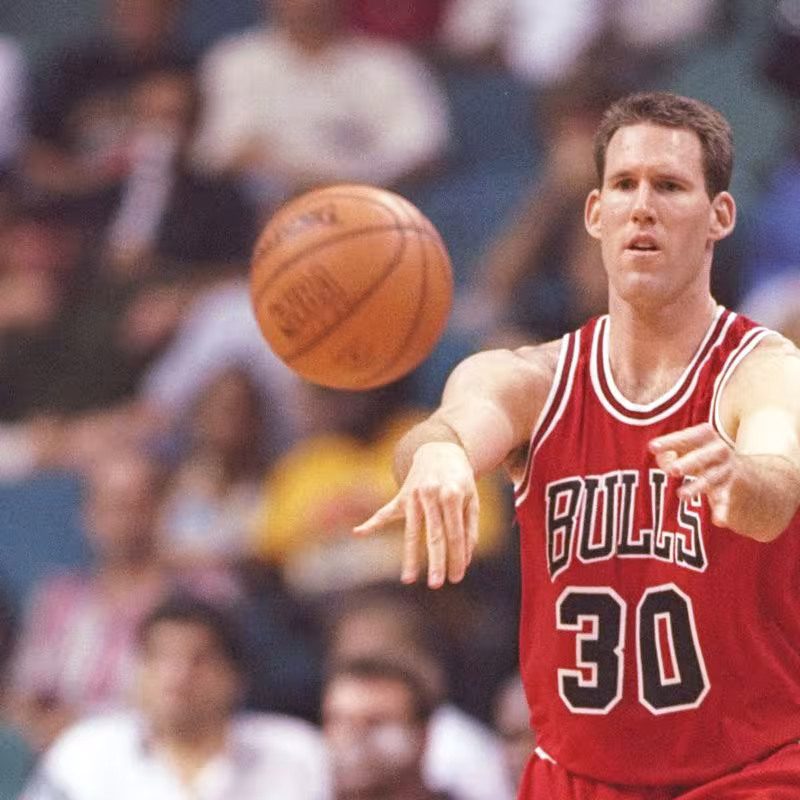 Jud Buechler, ex de Chicago Bulls, sobre Michael Jordan: "Éramos sus compañeros y le teníamos miedo"