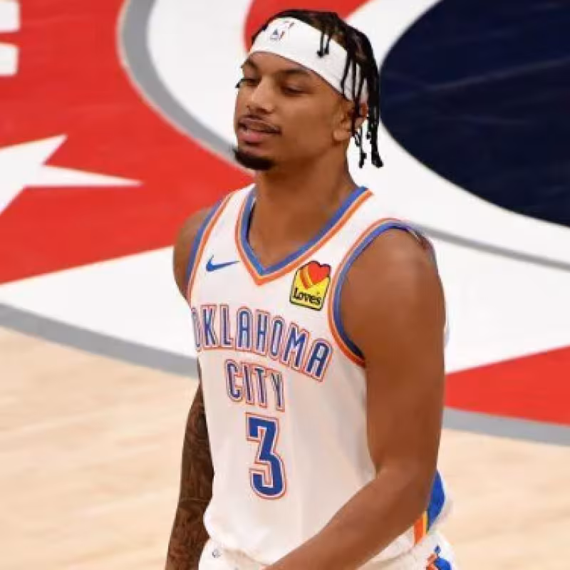 Milwaukee Bucks sigue ampliando su plantilla con jugadores secundarios