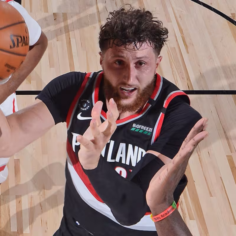 Nurkic sigue demostrando su grandeza