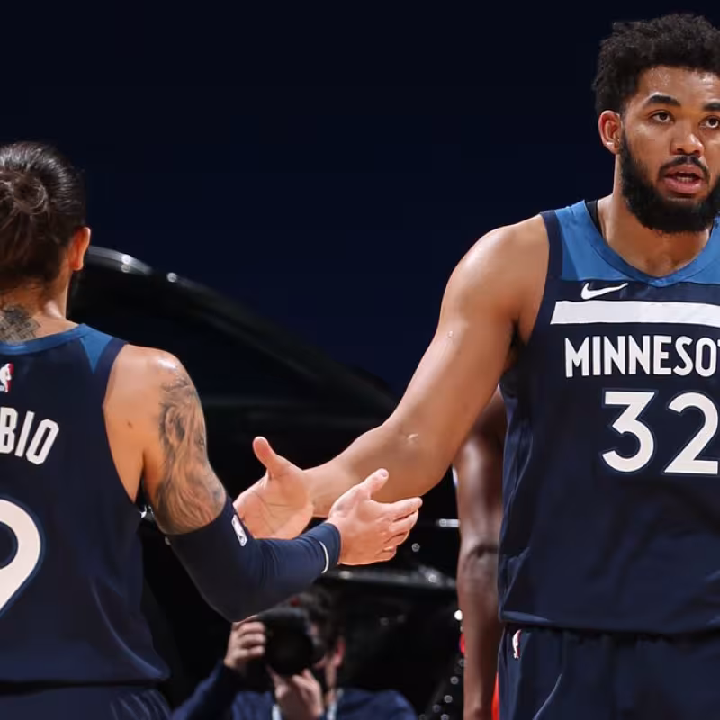 Rumores NBA: ¿Karl-Anthony Towns a los Rockets?