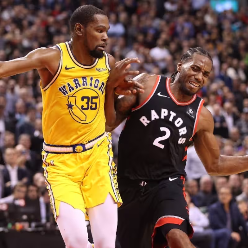 Kawhi Leonard y Kevin Durant interesan a los Clippers.