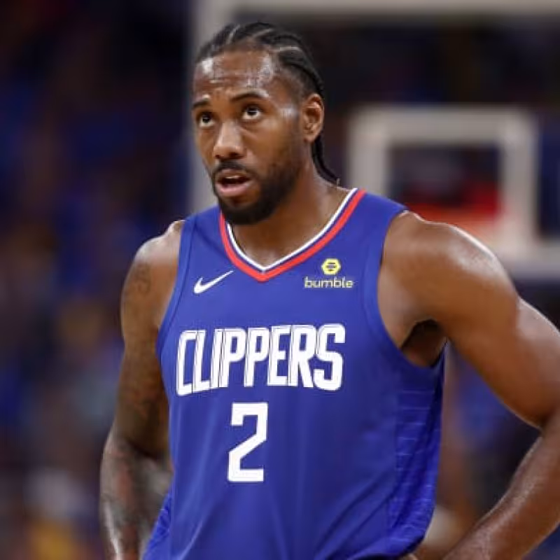 Kawhi Leonard ya ha llegado a Orlando y estará en cuarentena dos días
