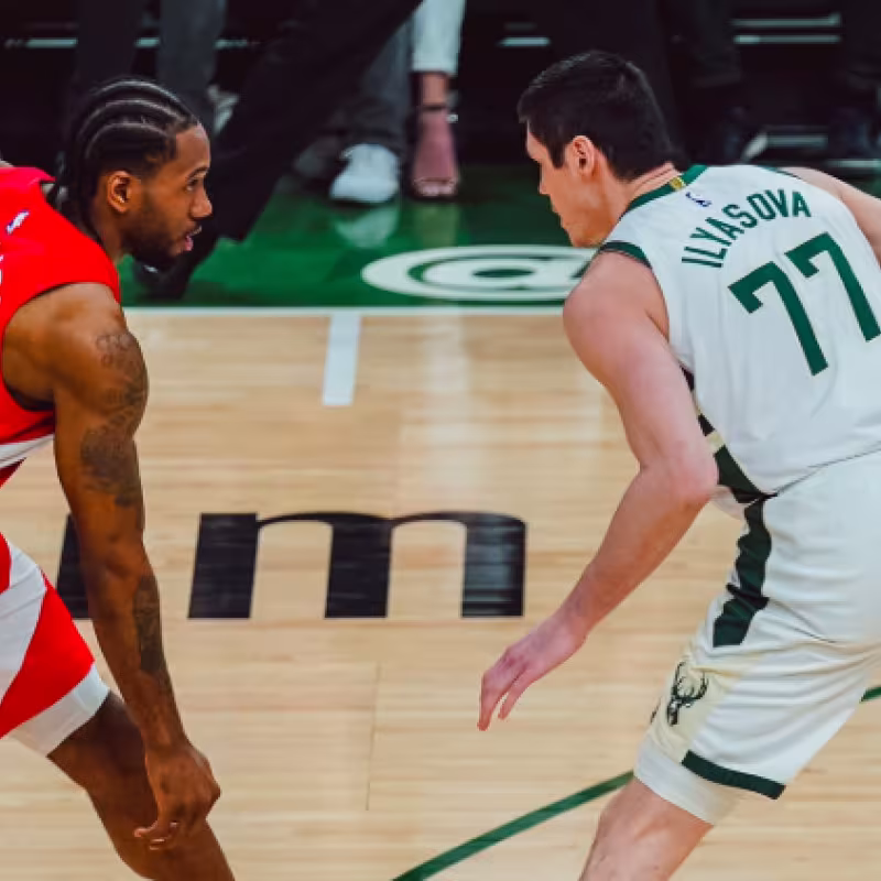 Kawhi Leonard: "Me estoy divirtiendo dándolo todo sobre la pista"