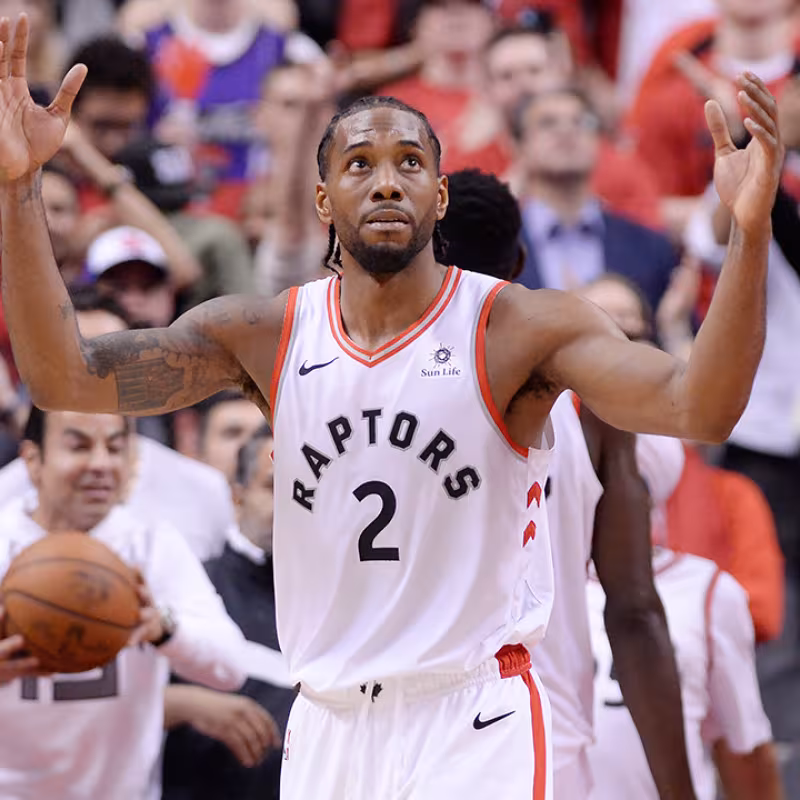 Kawhi Leonard, pese a sus molestias: "Estoy bien"