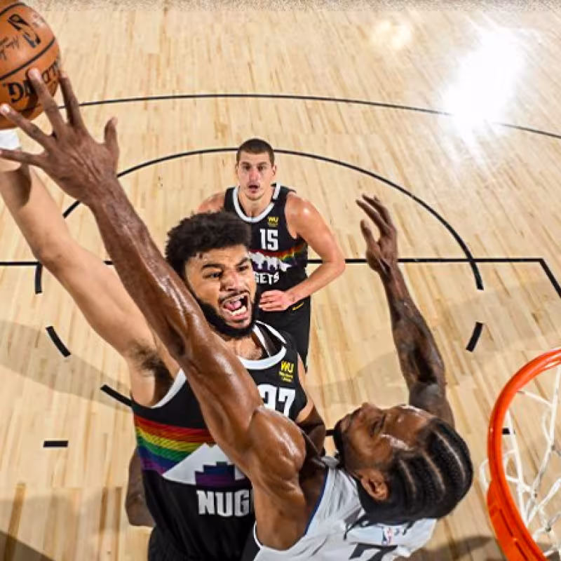 VÍDEO:El tremendo tapón de Kawhi Leonard a Jamal Murray 