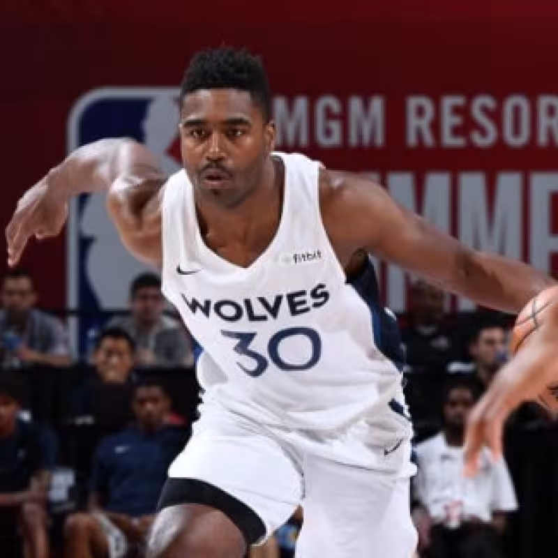 Kelan Martin acuerda un contrato dual para jugar en Minnesota Timberwolves
