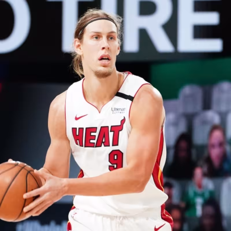 Agencia Libre 2020: Kelly Olynyk ejerce su 'player option' y seguirá un año más en Miami Heat