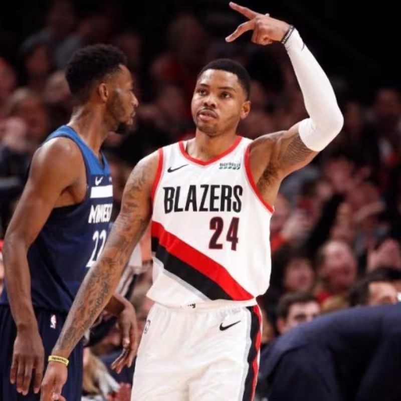 Los Blazers traspasan a Kent Bazemore y Tolliver a los Kings, y liberan 12 millones en impuesto de lujo