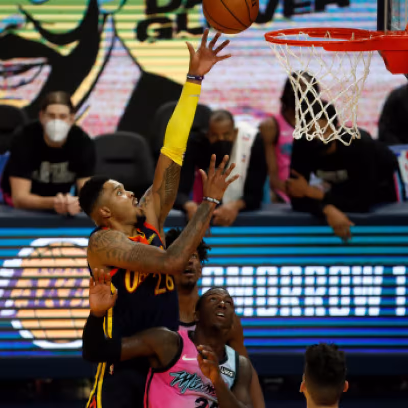 Kent Bazemore y el as en la manga en la rotación de Golden State Warriors