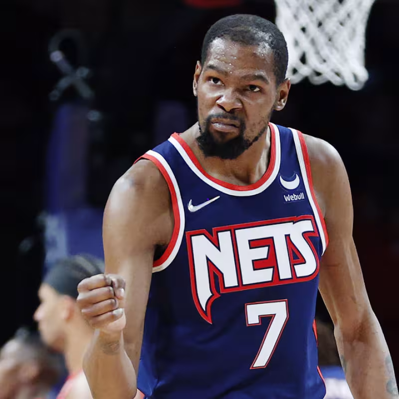 Kevin Durant se asocia con Seth Curry para hacer soñar a los Nets