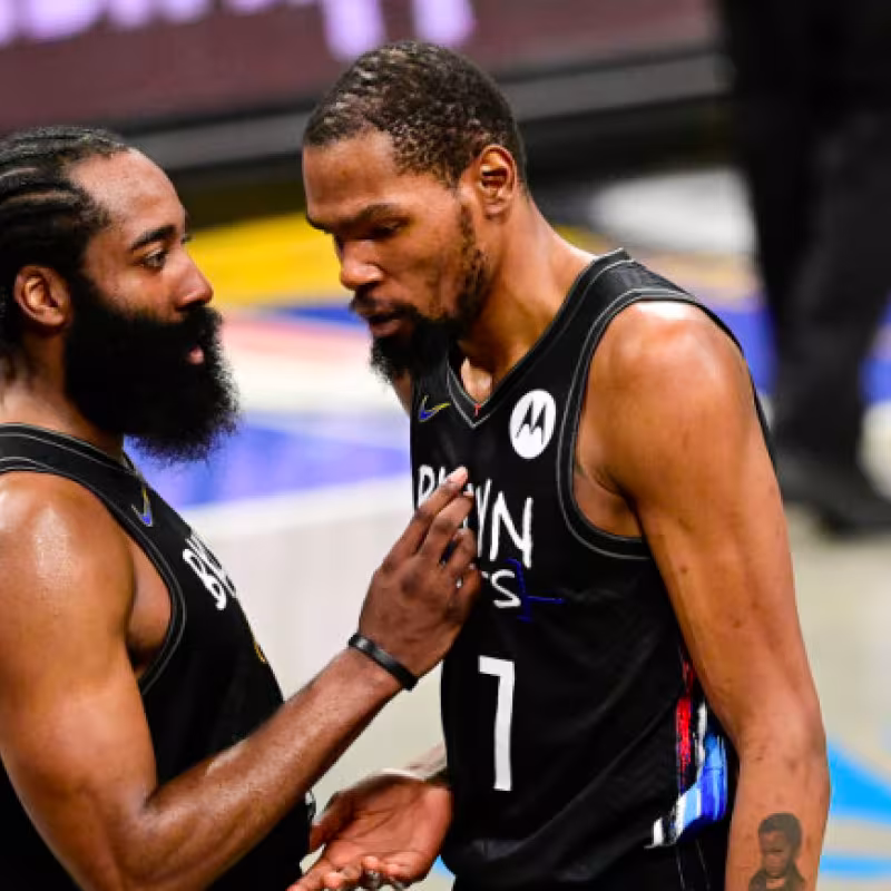 Kevin Durant y James Harden, estrellas de Brooklyn Nets.