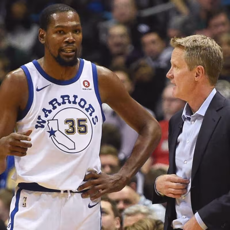 Steve Kerr no se siente ofendido por las declaraciones de Kevin Durant