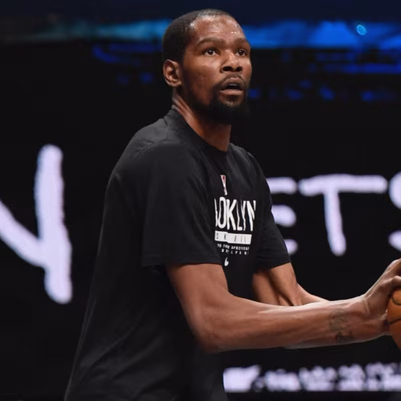 James Harden y Kevin Durant, jugadores de Brooklyn Nets.