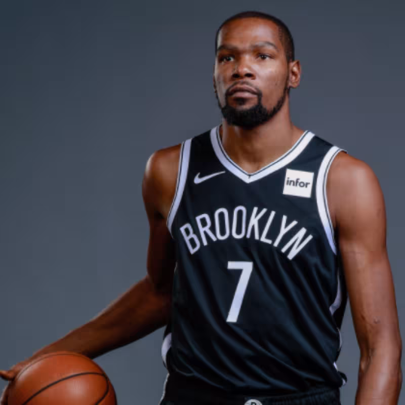 Kevin Durant: “Nash me usará de 5”
