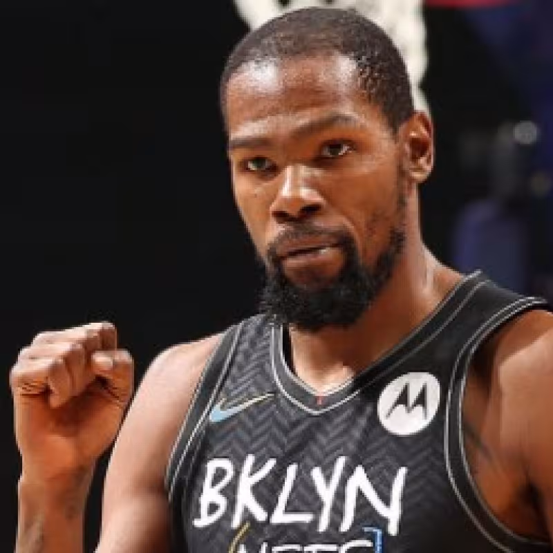 Kevin Durant y LeBron James lideran las primeras votaciones para el All-Star 