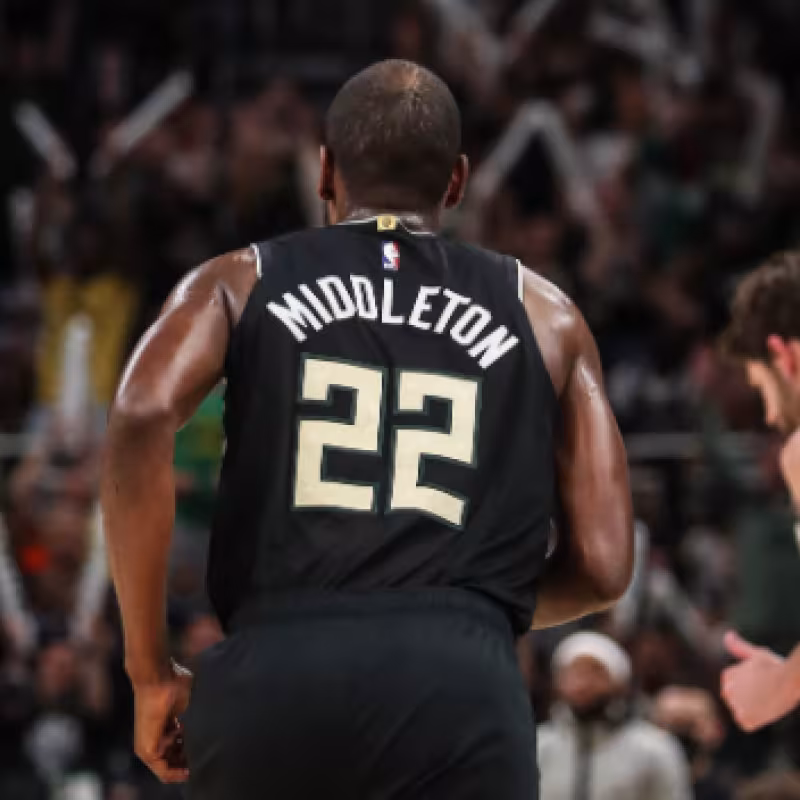 El tremendo partidazo de Khris Middleton para ajusticiar a los Nets
