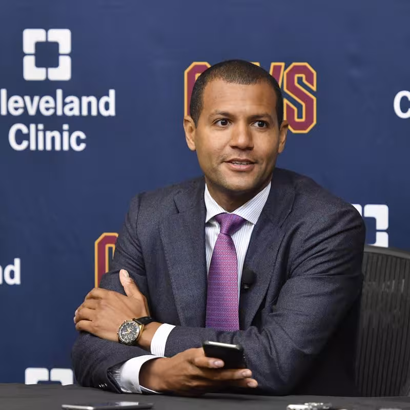 Los Cavs renuevan a su GM Koby Altman