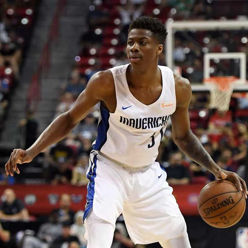 Kostas Antetokounmpo se queda sin equipo tras ser cortado por Dallas Mavericks